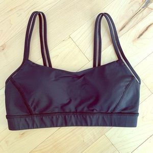 Lululemon size 2 black sports bra